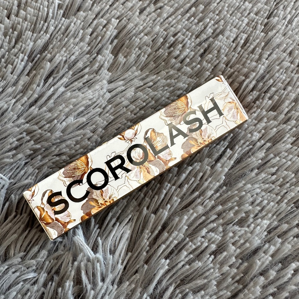 Scorolash Eyelash Volumizing Growth Serum